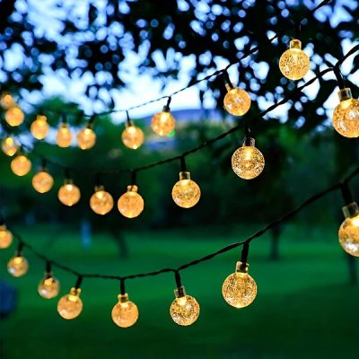 Luzes alimentadas pela luz do dia | SOLSTÍCIO